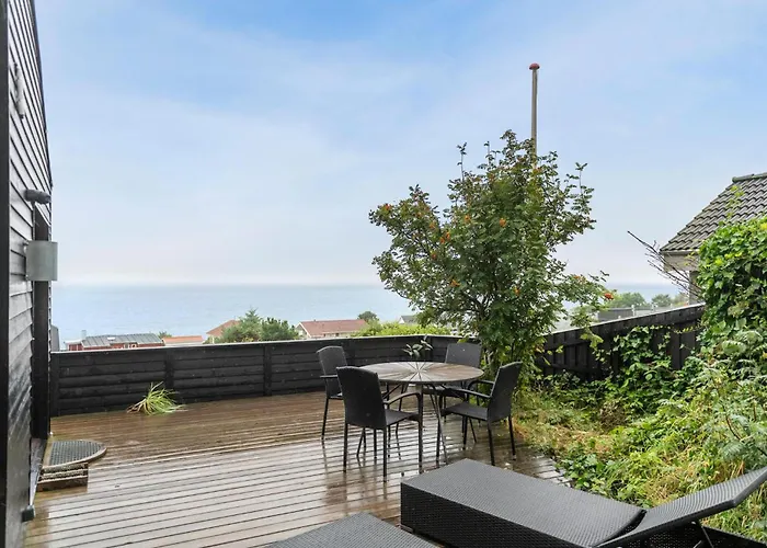 1 Bedroom Stunning In V Hébergement de vacances *